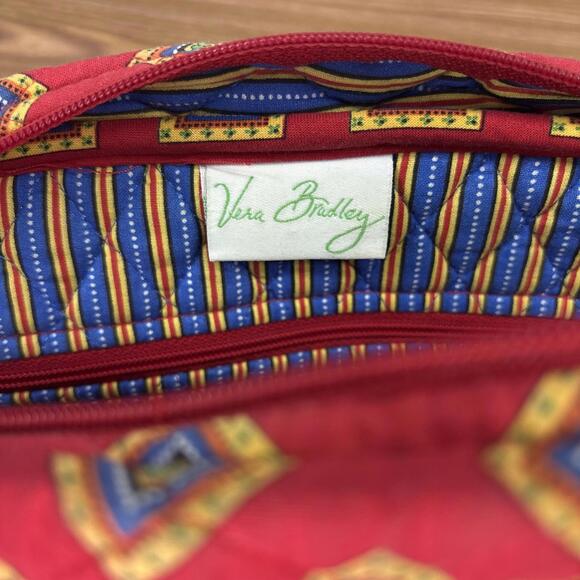 Vera Bradley Villa Red Diamond Baguette Bag (Retired) - Picture 4 of 10